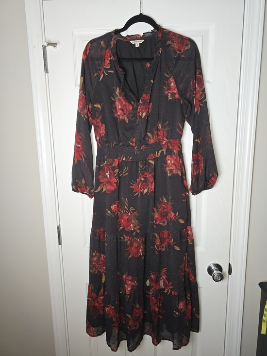 FRYE AND CO. Dresses & Skirts - FRYE AND CO. Black Dress with Red Floral Print Size Medium